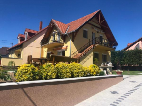  Laura-haus  Вонярцвашхедь